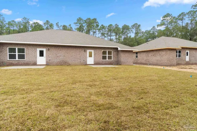 $475,000 | 6876-6878 Trailride North, Milton, FL 32570