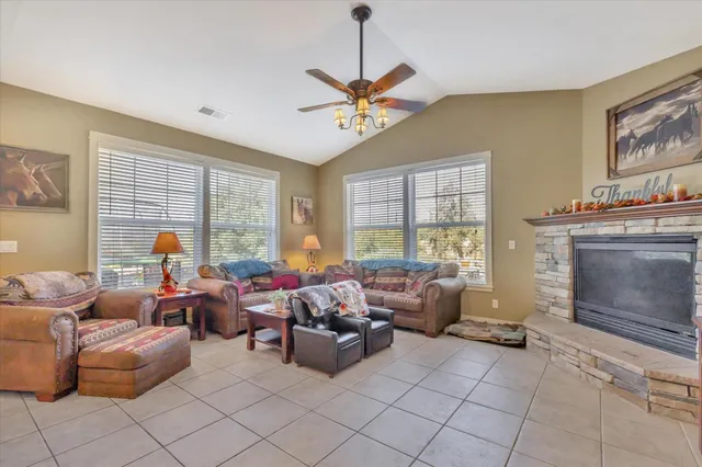 $565,000 | 46347 Opah Drive, Ahwahnee, CA 93601