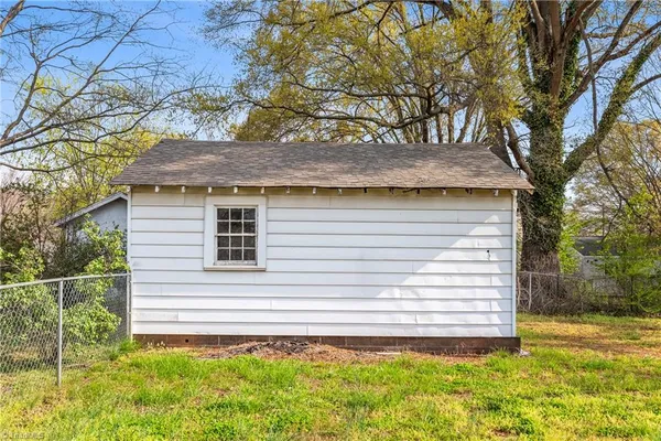 $105,000 | 900 West Monroe Street, Mayodan, NC 27027