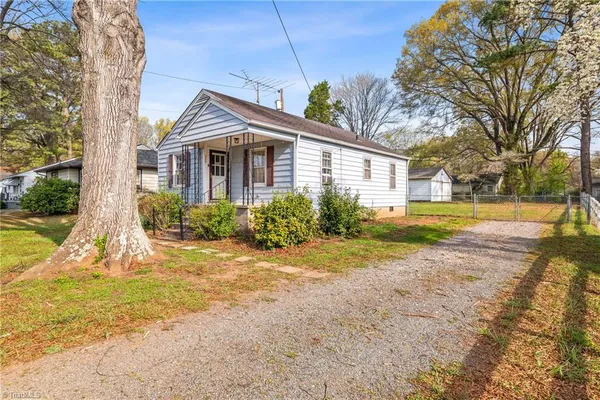 $105,000 | 900 West Monroe Street, Mayodan, NC 27027