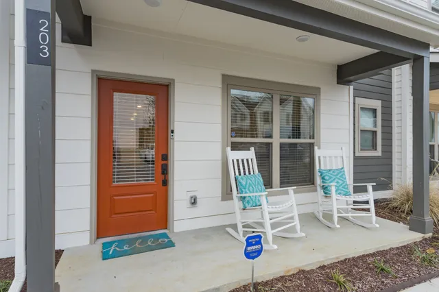 a house view with a outdoor space