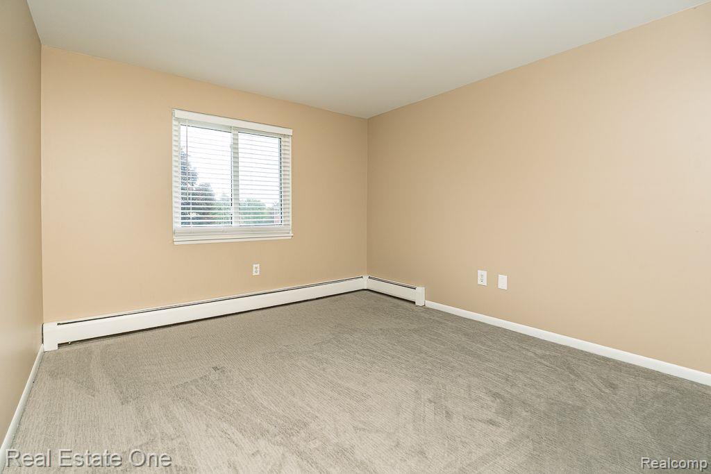 1127 Tienken Court Rochester, MI 48306 - Photo 11 of 15