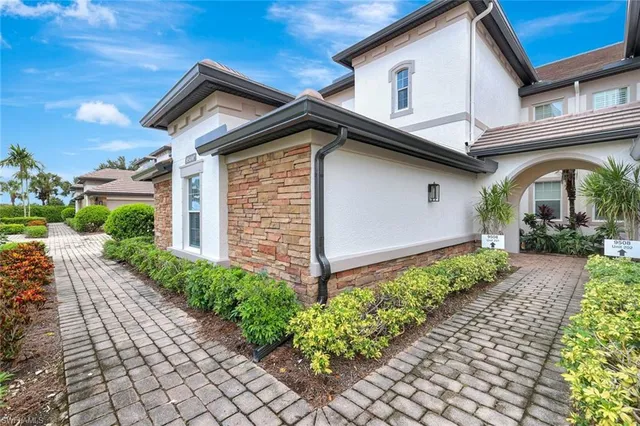 $710,000 | 9508 Ironstone Terrace, Unit 201, Naples, FL 34120