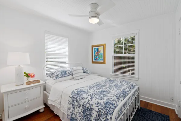 $5,000 | 118 Southeast 7th Avenue, Delray Beach, FL 33483