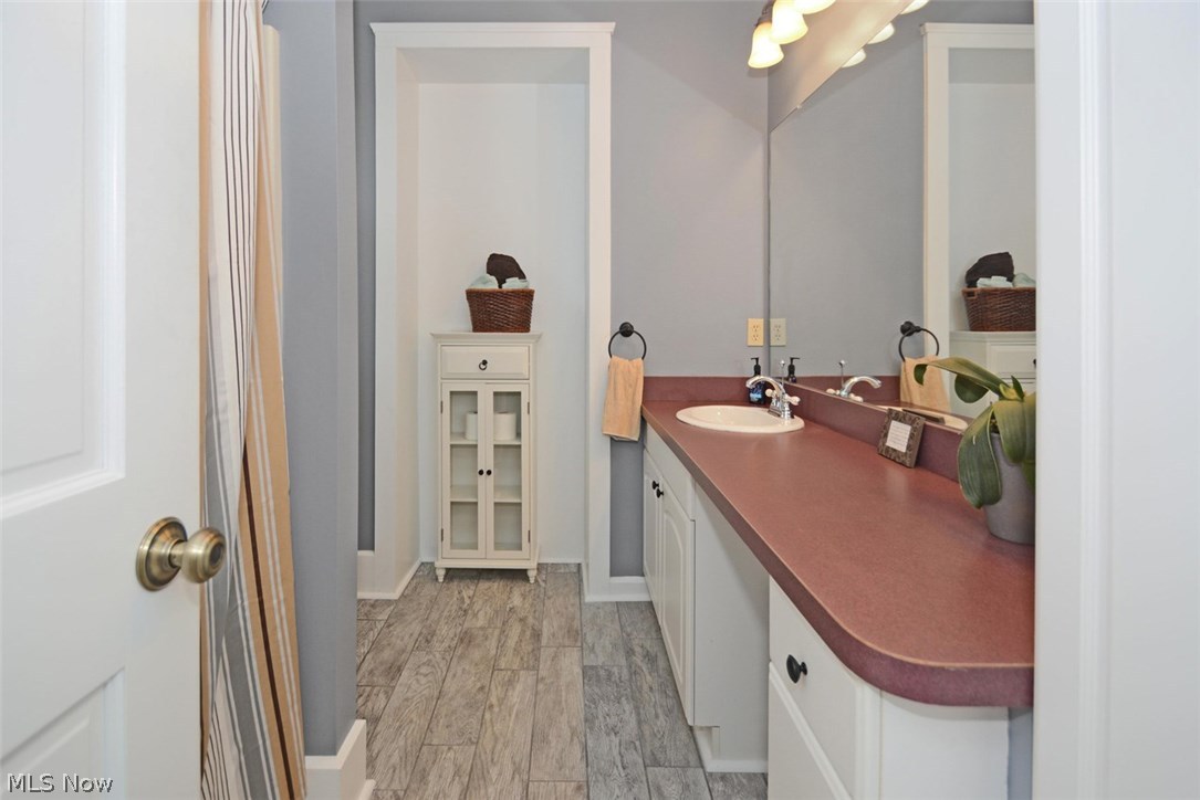 7030 Wolff Road Medina, OH 44256 - Photo 24 of 35 Gallery Image 24