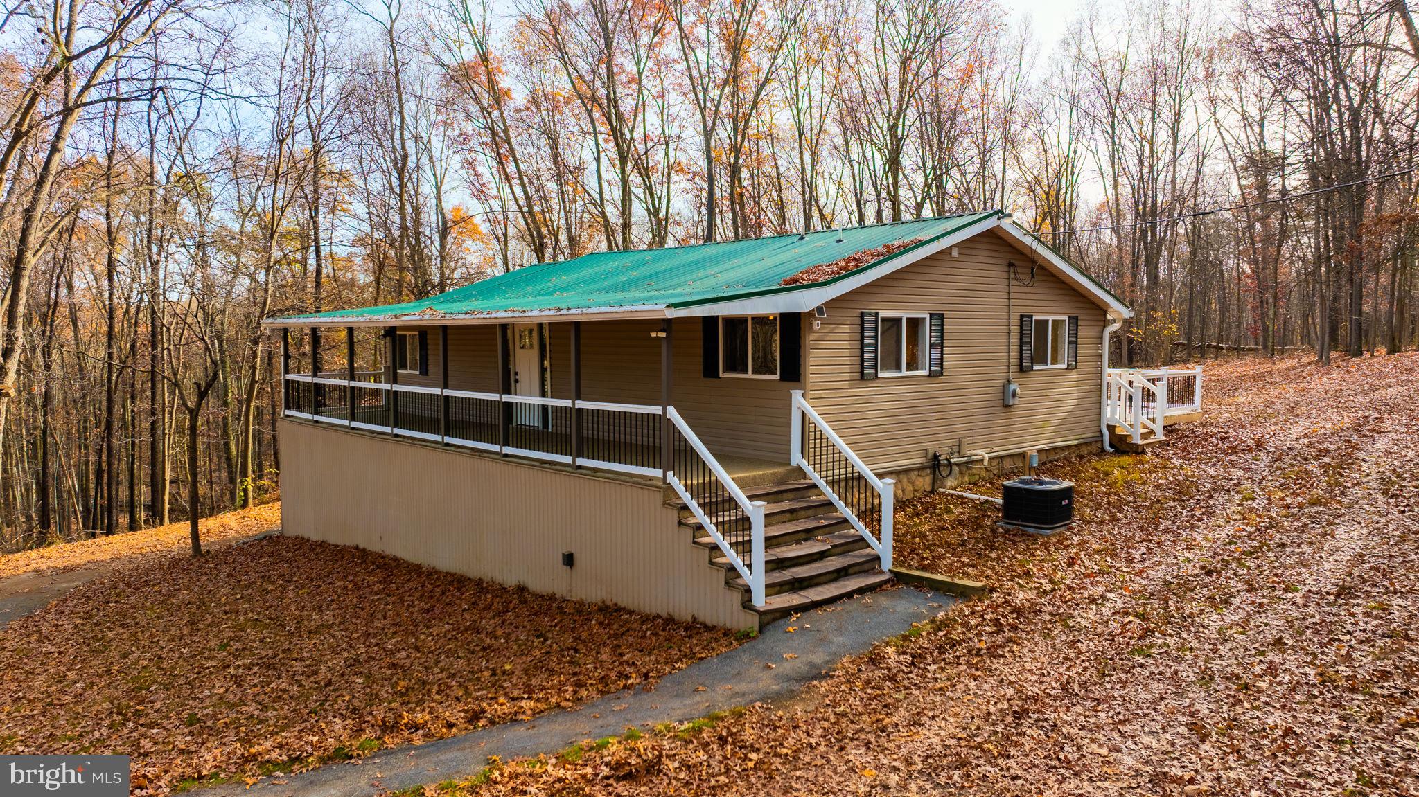 178 Devonshire Road Hedgesville, WV 25427 - Photo 2 of 56 Gallery Image 2