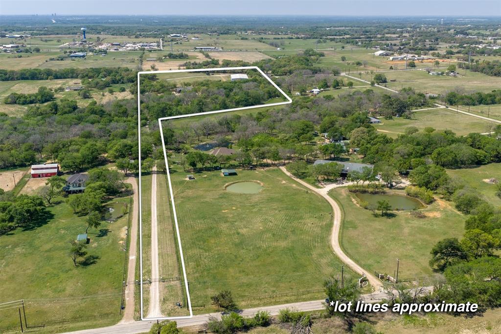 2431 Dr Sanders Road Cross Roads, TX 76227 - Photo 37 of 40