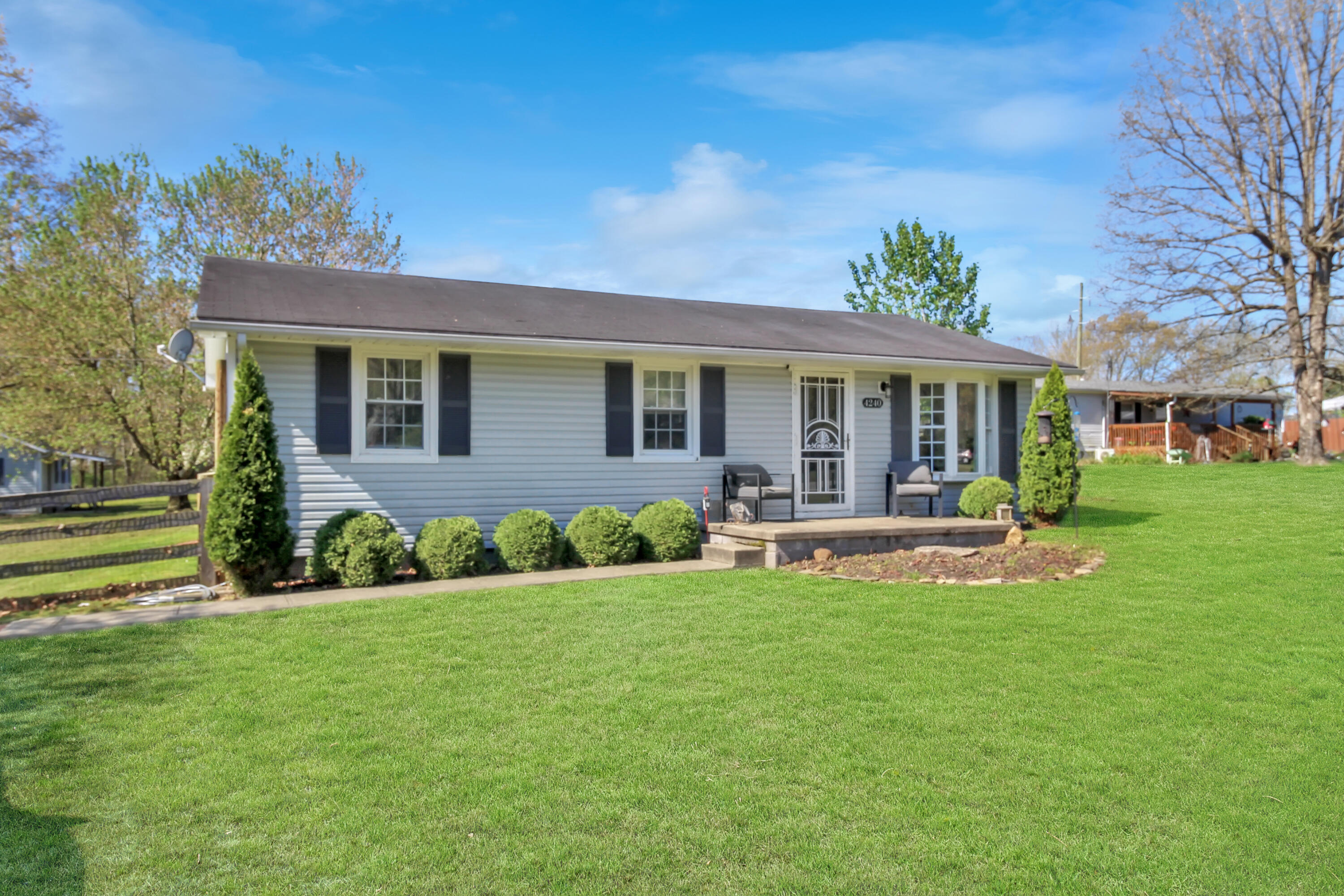4240 New Irvine Road Waco, KY 40385 - Photo 1 of 16 IMG_0392