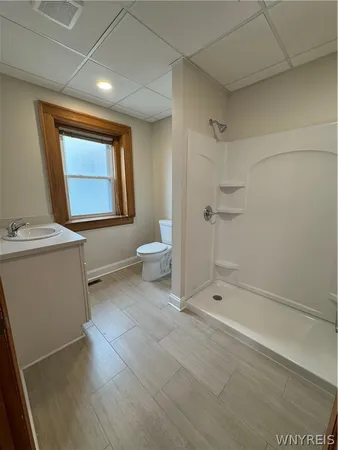 $1,300 | 85 Humboldt Parkway, Unit B, Buffalo, NY 14214