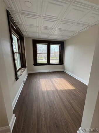 $1,300 | 85 Humboldt Parkway, Unit B, Buffalo, NY 14214
