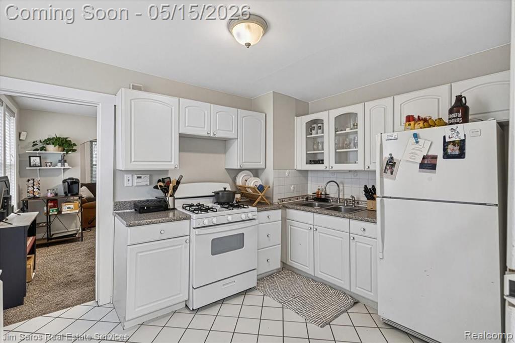 124 Muir Road Grosse Pointe, MI 48236 - Photo 13 of 21