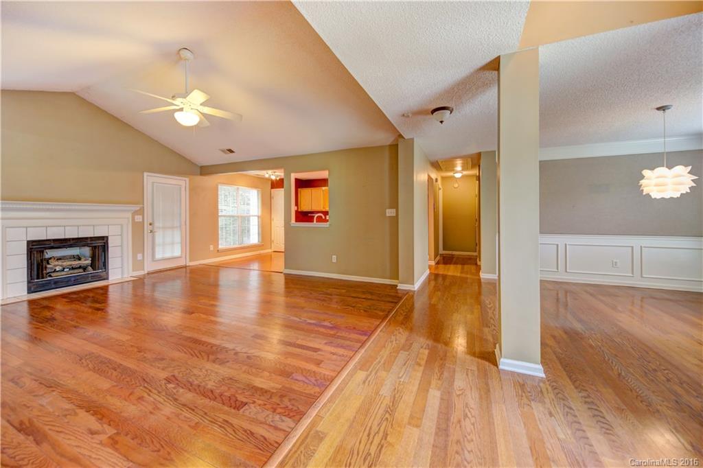 107 Shade Tree Circle Fort Mill, SC 29715 - Photo 3 of 16 Gallery Image 3