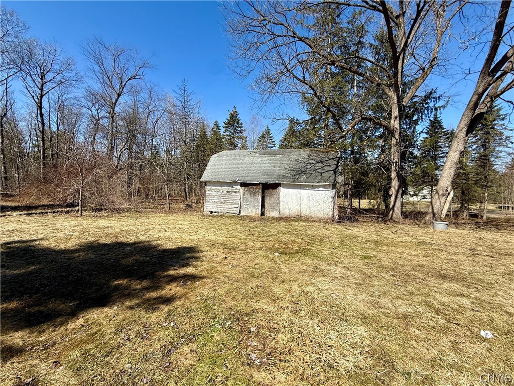 6229 Coleman Mills Road Whitestown, NY 13424 - Photo 11 of 40