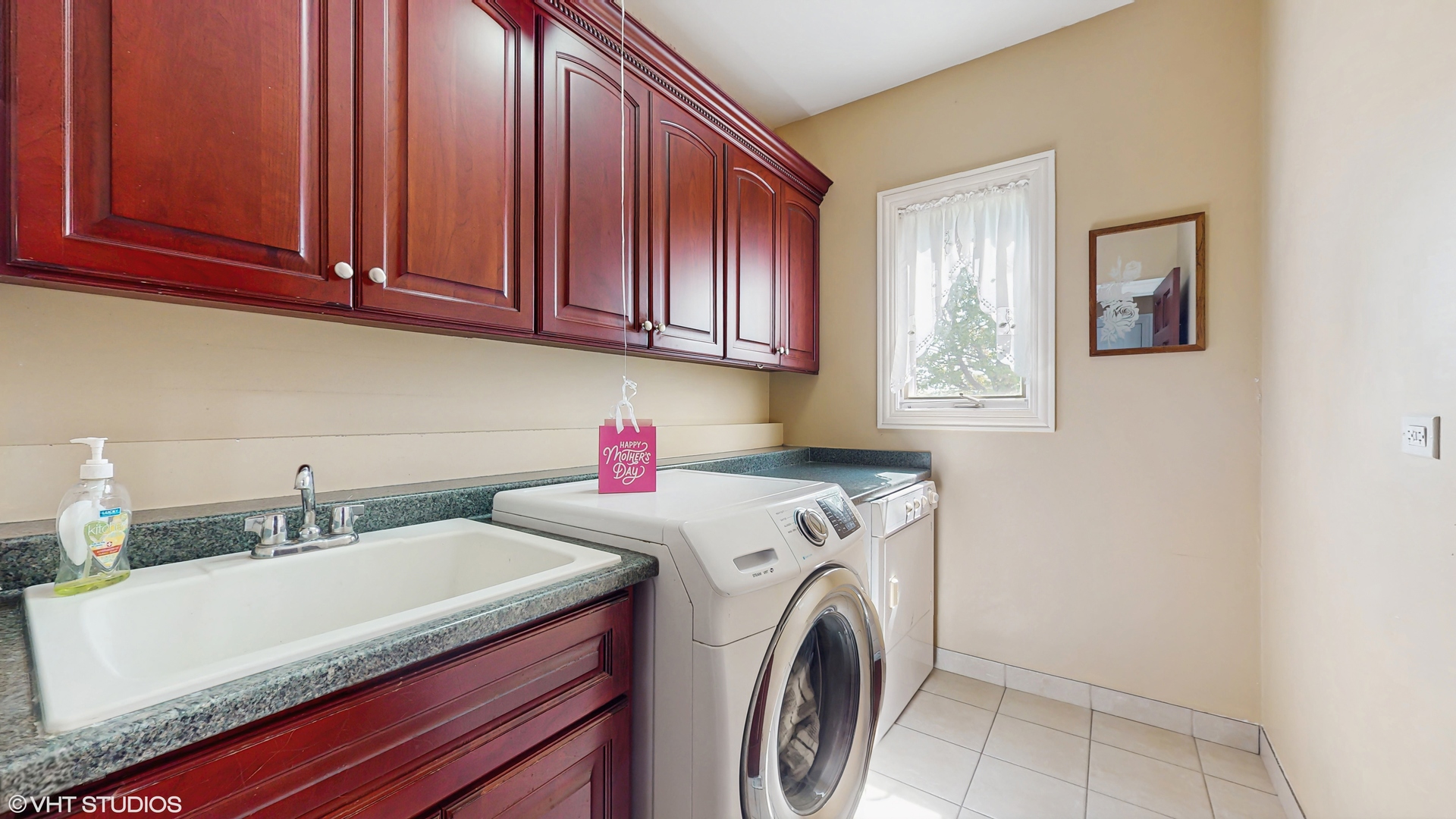17040 Cheyenne Court Lockport, IL 60441 - Photo 23 of 47 a utility room with dryer and washer