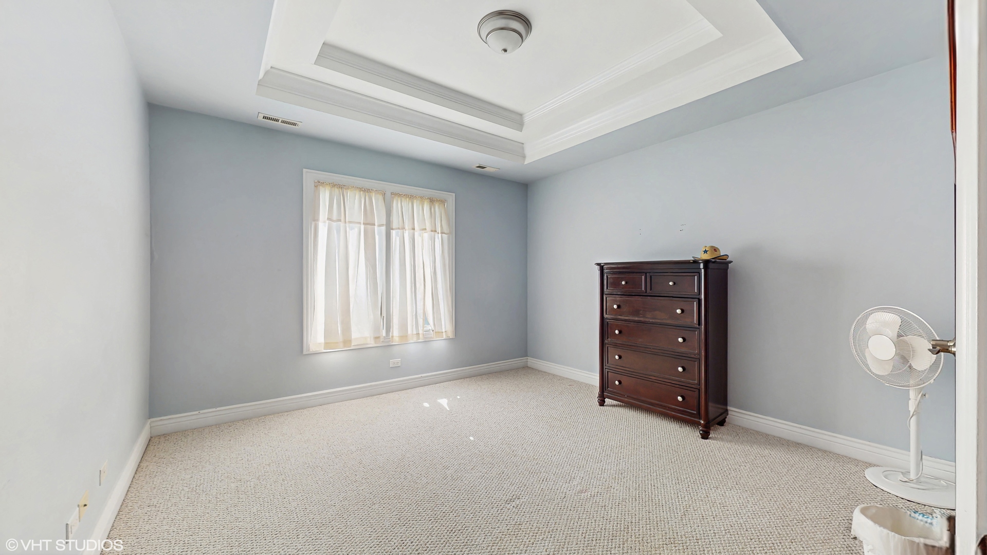 17040 Cheyenne Court Lockport, IL 60441 - Photo 35 of 47 an empty room with windows and cabinet