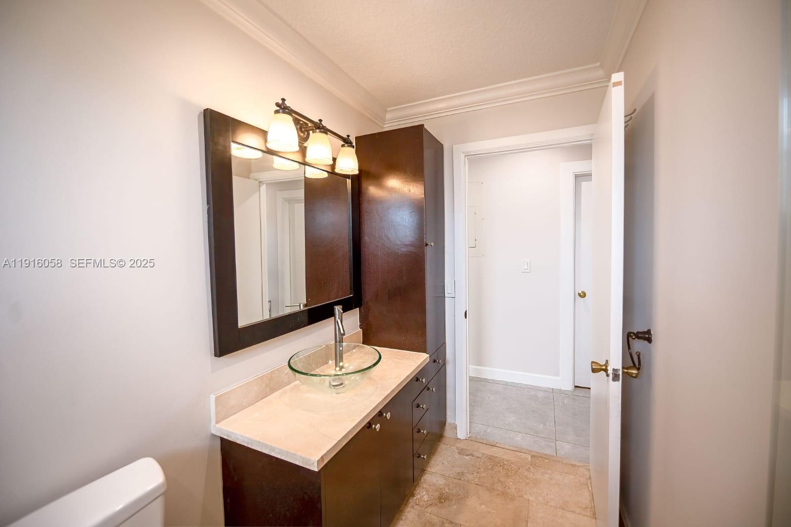 15461 Southwest 170th Terrace Miami, FL 33187 - Photo 19 of 25