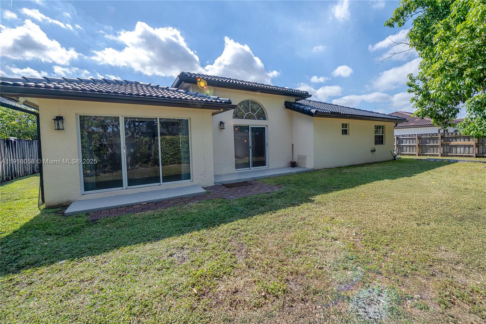 15461 Southwest 170th Terrace Miami, FL 33187 - Photo 21 of 25