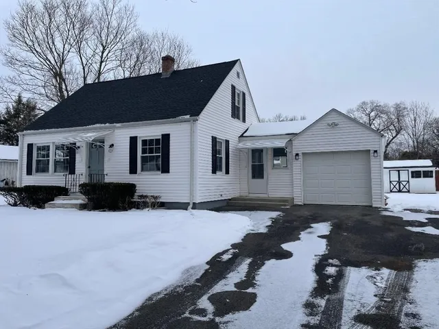 $339,900 | 29 Valentine Street, Agawam, MA 01001