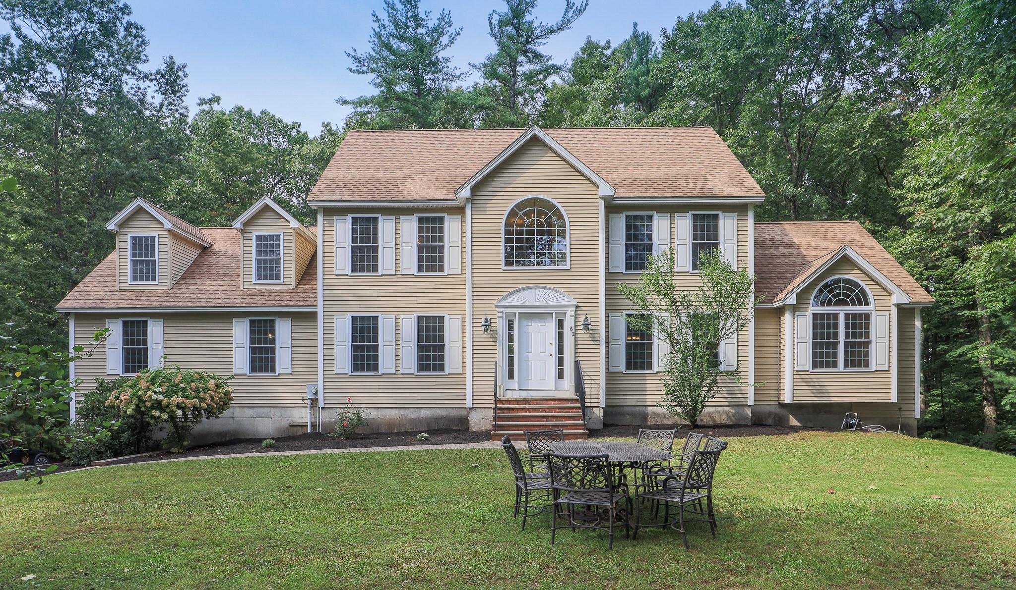 62 Mitchell Pond Road Windham, NH 03087 - Photo 1 of 40