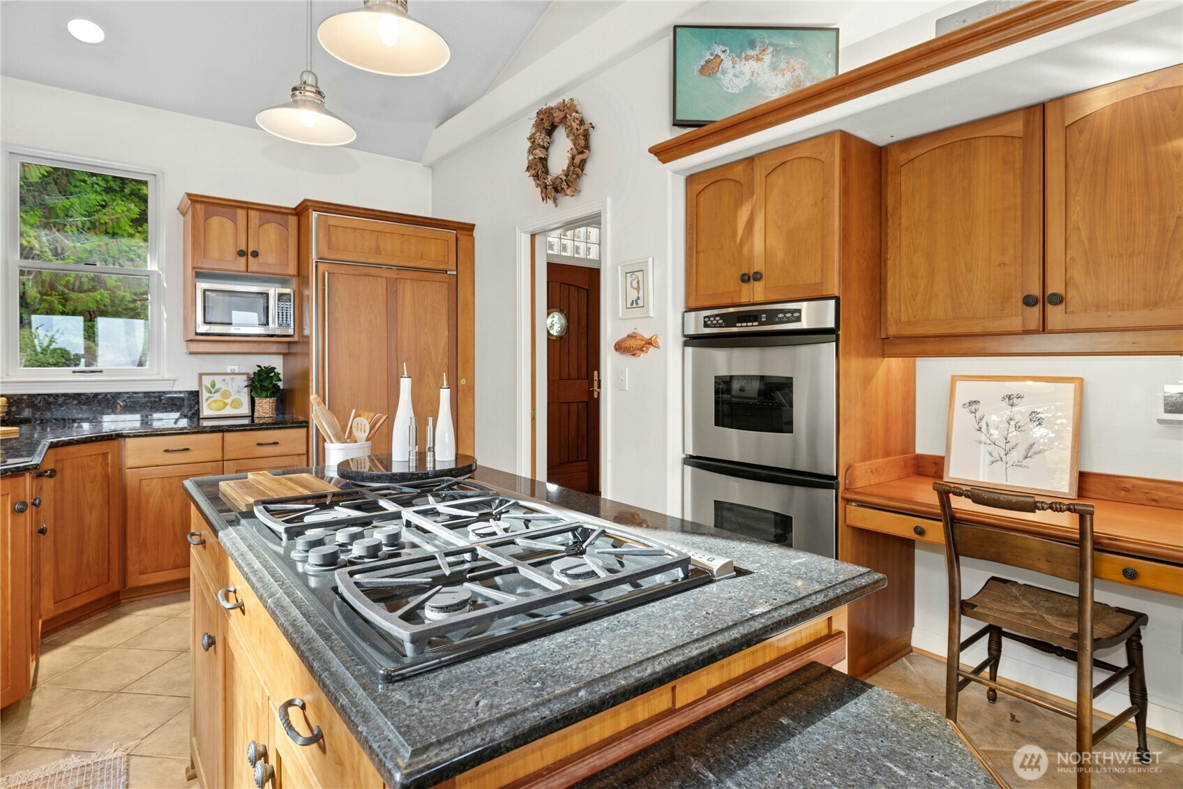 21322 President Point Road Northeast Kingston, WA 98346 - Photo 14 of 40