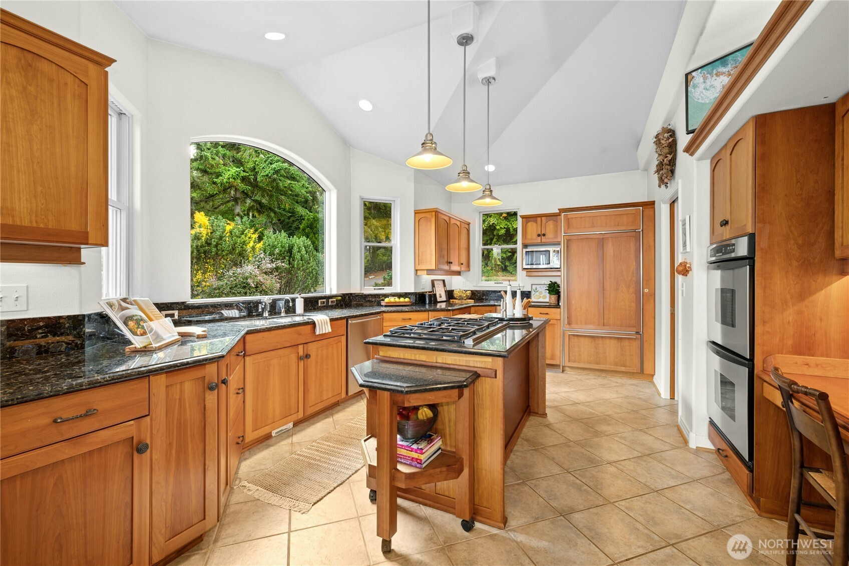 21322 President Point Road Northeast Kingston, WA 98346 - Photo 15 of 40