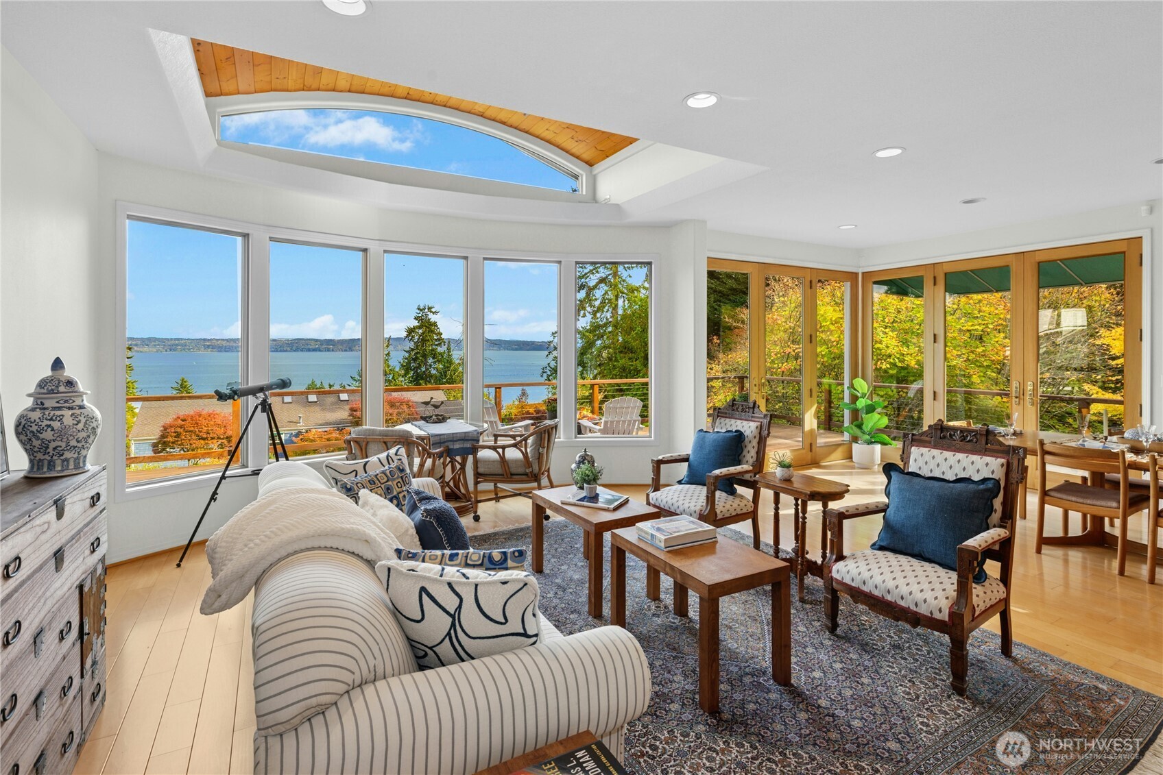 21322 President Point Road Northeast Kingston, WA 98346 - Photo 8 of 39