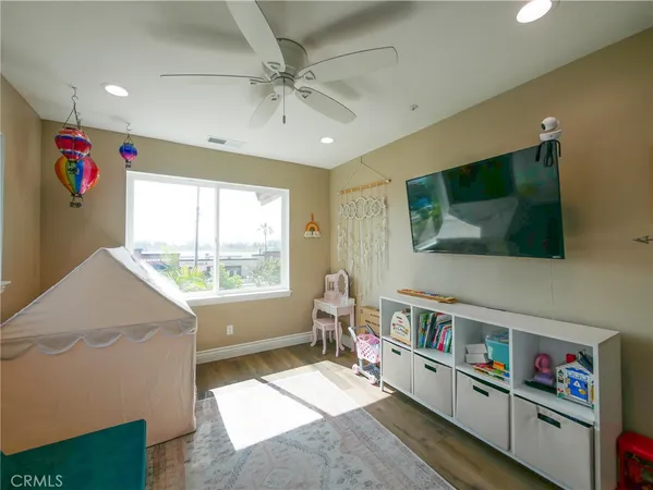 $1,075,000 | 1064 East Moreno Way, Placentia, CA 92870