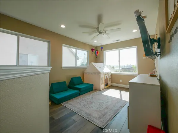 $1,075,000 | 1064 East Moreno Way, Placentia, CA 92870