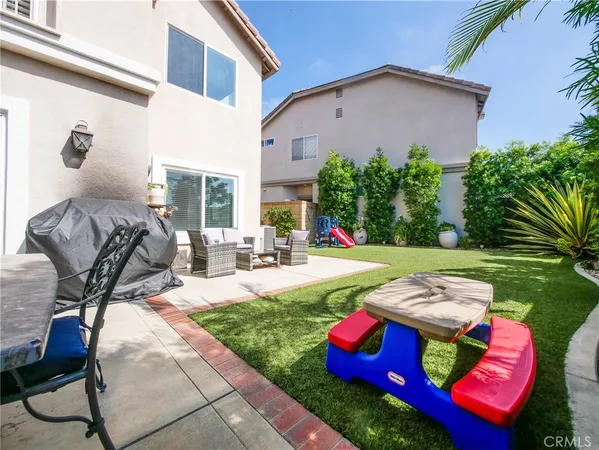 $1,075,000 | 1064 East Moreno Way, Placentia, CA 92870