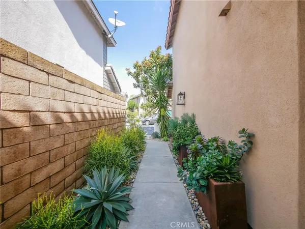 $1,075,000 | 1064 East Moreno Way, Placentia, CA 92870