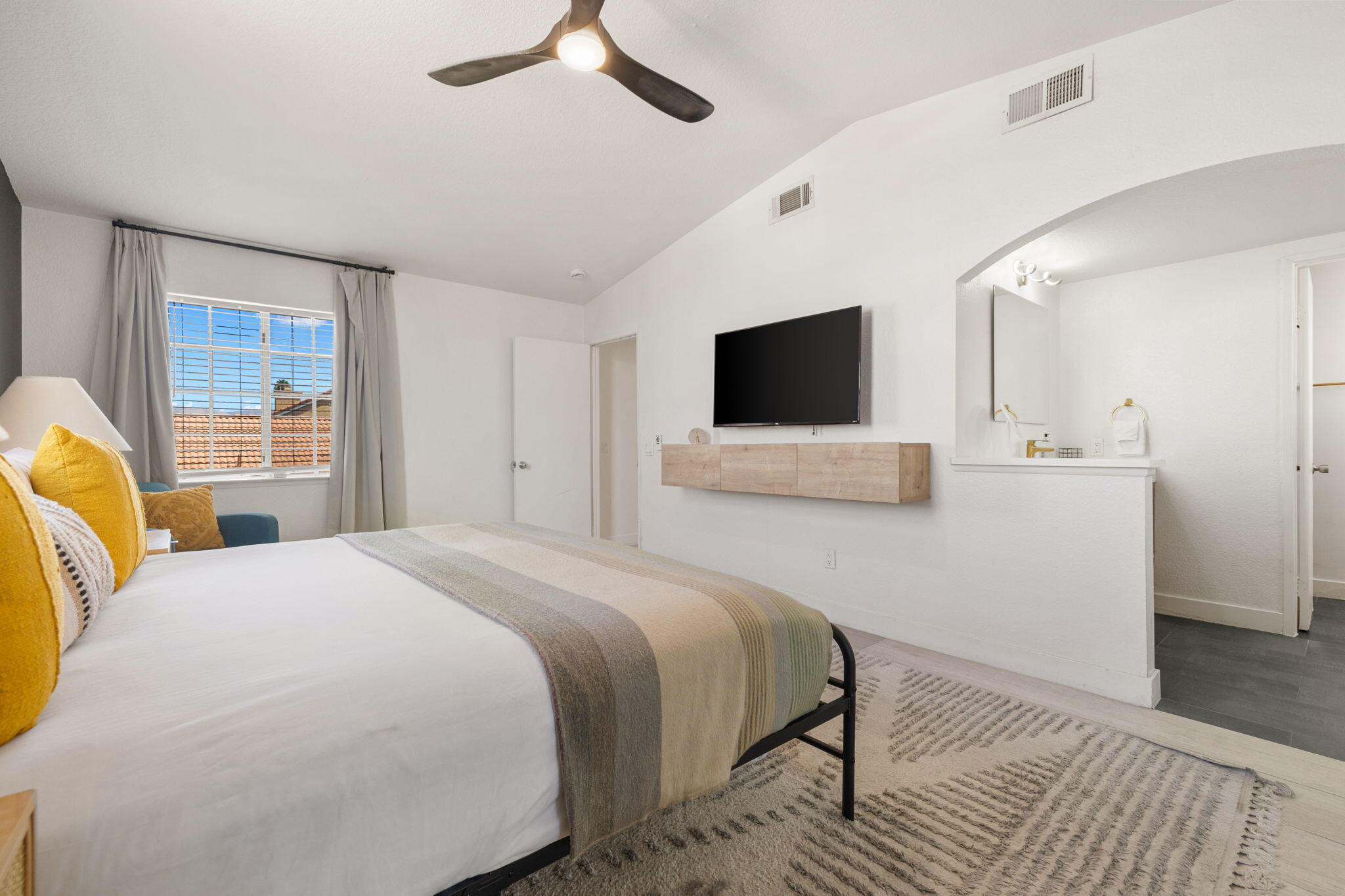 45640 Cimarron Road Indio, CA 92201 - Photo 31 of 45 Primary Suite