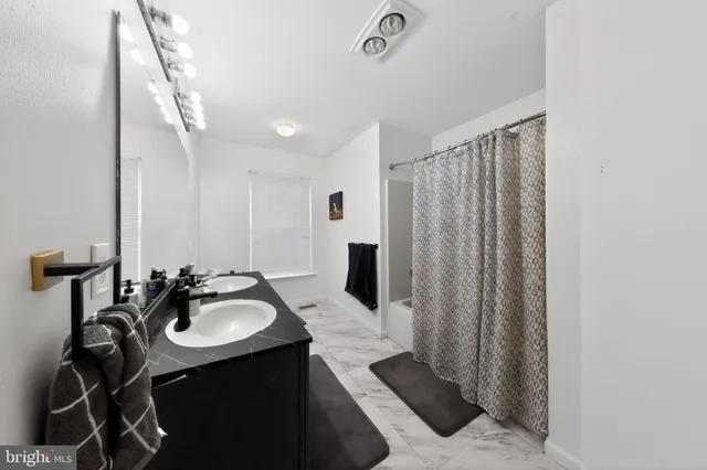 $675,000 | 6 Haywood Court, Newark, DE 19711