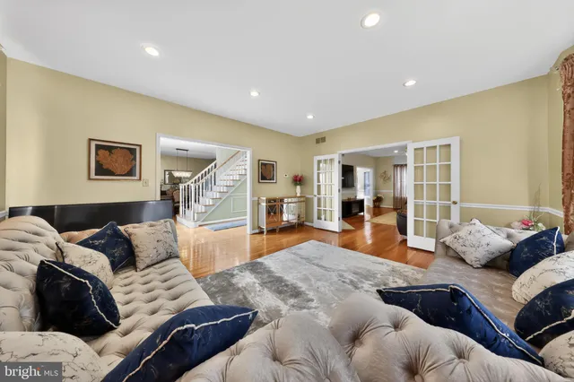 $675,000 | 6 Haywood Court, Newark, DE 19711