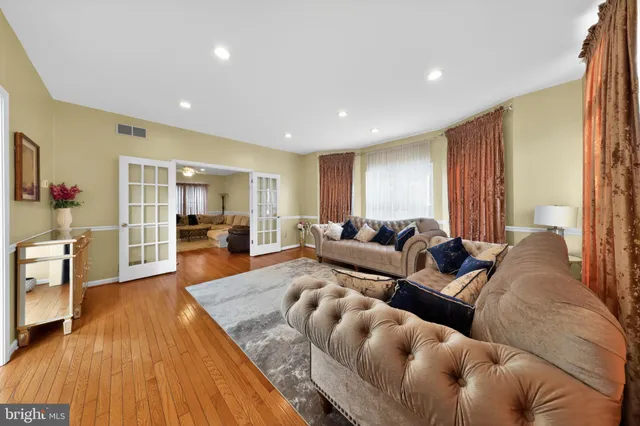 $675,000 | 6 Haywood Court, Newark, DE 19711