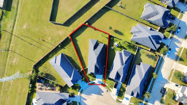 a view of an outdoor space