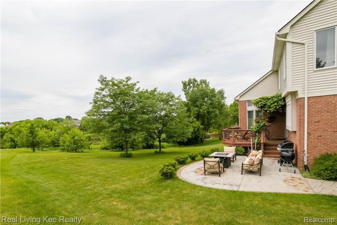1205 Tulberry Drive Rochester, MI 48306 - Photo 45 of 70 1205 Tulberry Cir-47.jpg
