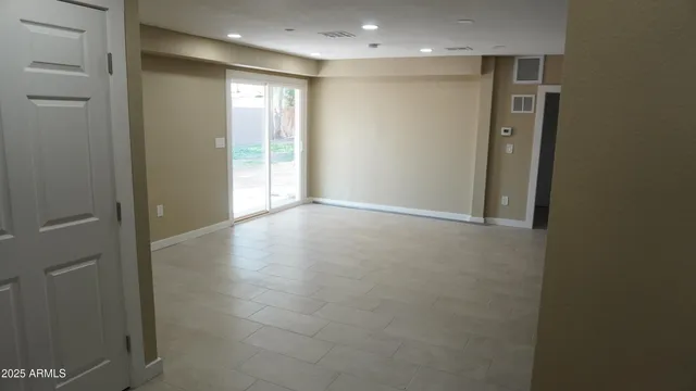 $2,850 | 1044 East Whitton Avenue, Unit BACK, Phoenix, AZ 85014