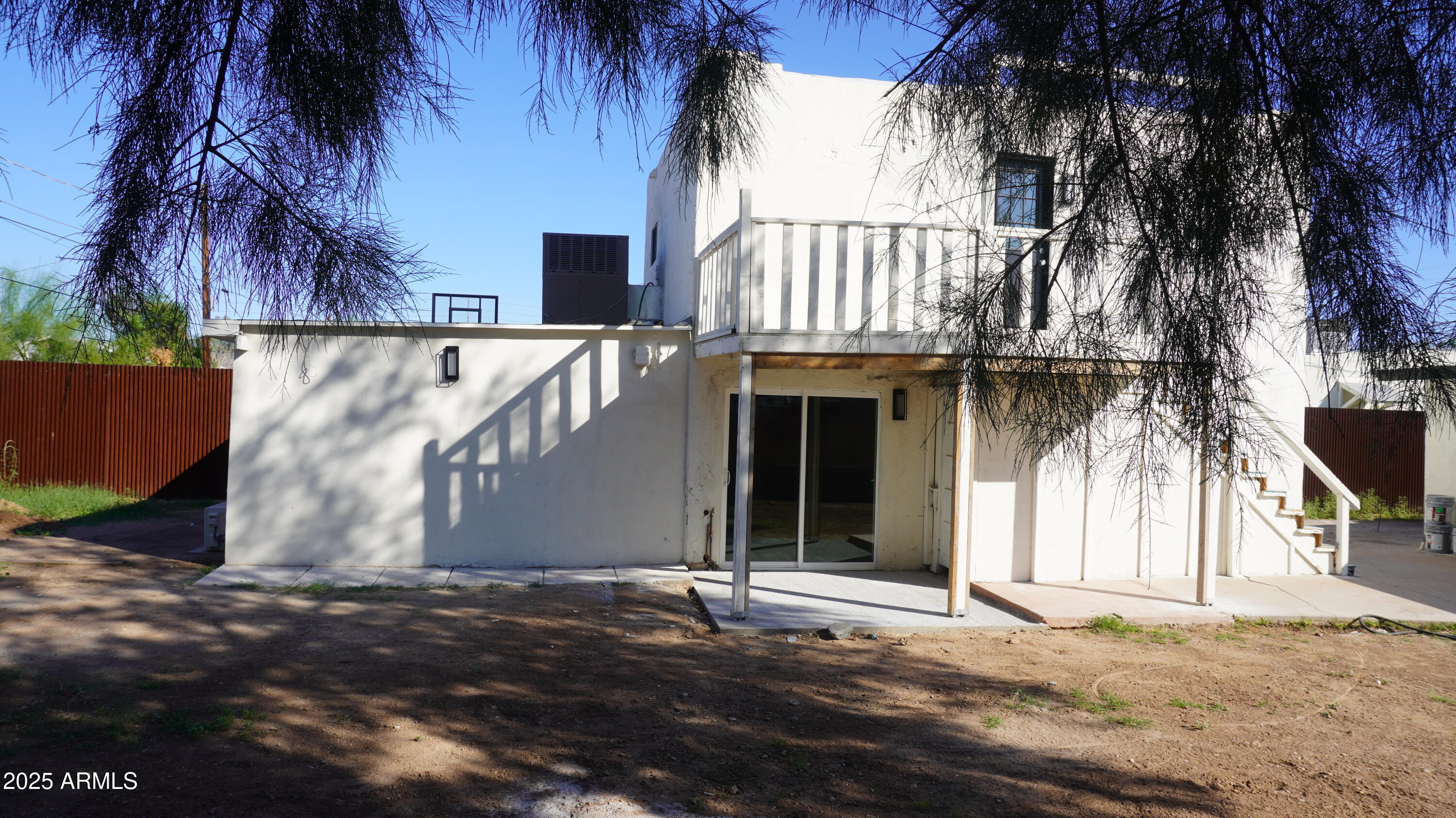 1044 East Whitton Avenue, Unit BACK Phoenix, AZ 85014 - Photo 2 of 37 DSC09076