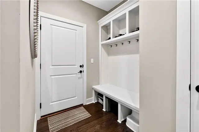 $575,000 | 21920 West 82nd Terrace, Lenexa, KS 66220