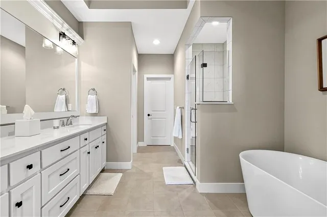 $575,000 | 21920 West 82nd Terrace, Lenexa, KS 66220