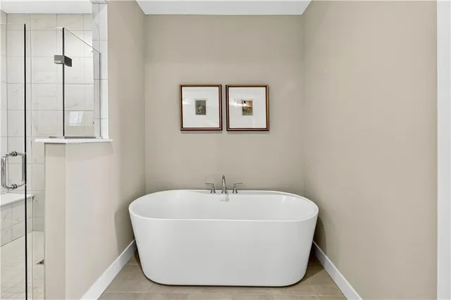 $575,000 | 21920 West 82nd Terrace, Lenexa, KS 66220