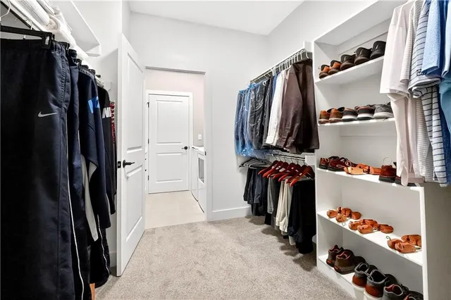 $575,000 | 21920 West 82nd Terrace, Lenexa, KS 66220