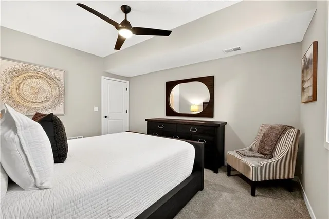 $575,000 | 21920 West 82nd Terrace, Lenexa, KS 66220