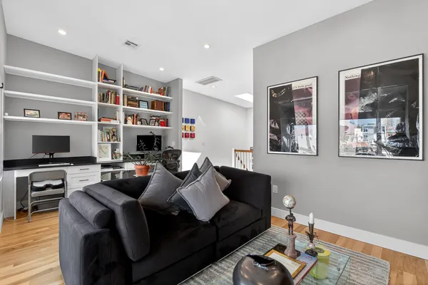 $13,000 | 303 4th Street, Unit 2, Jersey City, NJ 07302