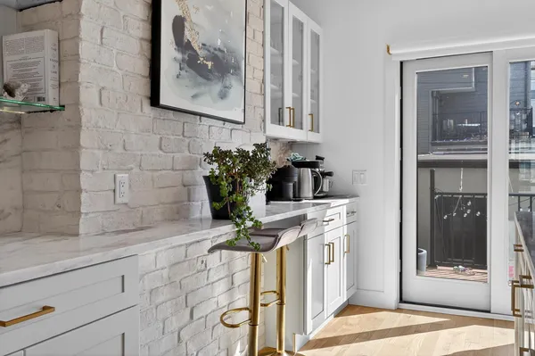 $13,000 | 303 4th Street, Unit 2, Jersey City, NJ 07302