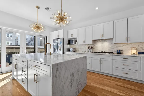 $13,000 | 303 4th Street, Unit 2, Jersey City, NJ 07302