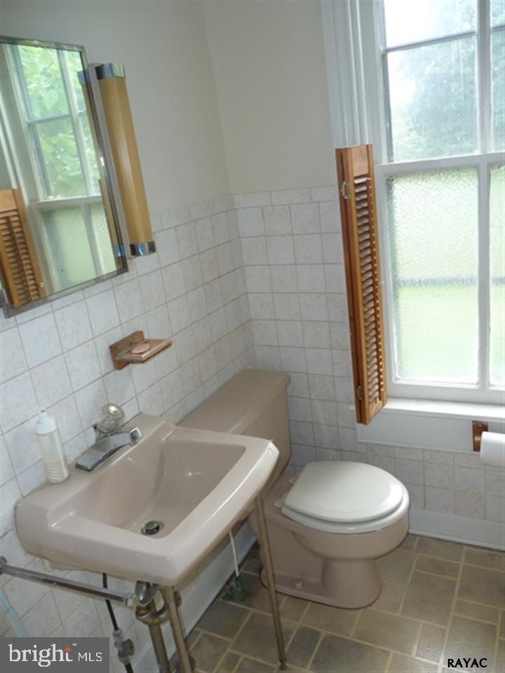 762 New Park Road New Park, PA 17352 - Photo 24 of 36 Gallery Image 24