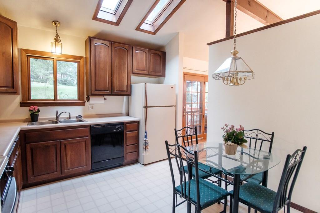 545 Center Church Road Canonsburg, PA 15317 - Photo 5 of 25 The open concept continues in the kitchen with 2 large skylights and room enough for a breakfast table