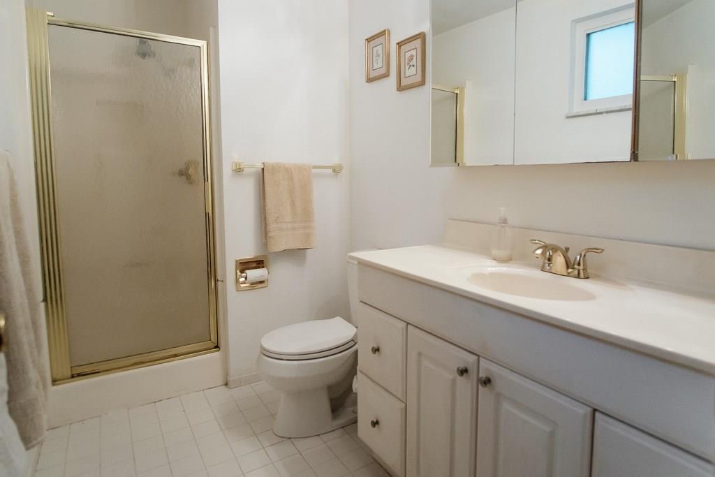 545 Center Church Road Canonsburg, PA 15317 - Photo 10 of 25 Master bathroom is large