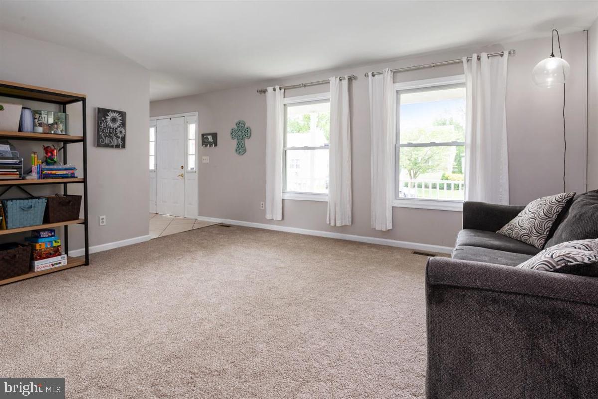 434 Cleveland Road Linthicum Heights, MD 21090 - Photo 4 of 39
